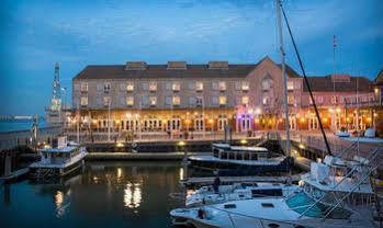 Motel Harbor House And Marina Galveston